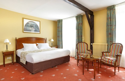 Sancy Bed & Breakfast | La Résidence du Château de Sancy