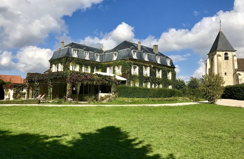 Sancy Bed & Breakfast | La Résidence du Château de Sancy