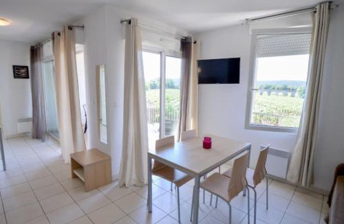 Azille Apartment | La Résidence du Château de Jouarres