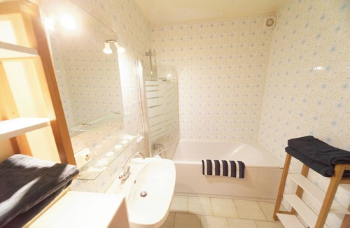 Chandolas Bed & Breakfast | La Résidence du Chassezac Chambre "thym"