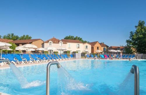Monflanquin Apartment | La Résidence Vacances Mondésir appartement 3 étoiles