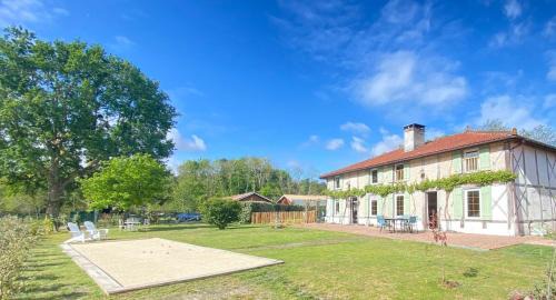 Parentis-en-Born Bed & Breakfast | La résinière de pirique