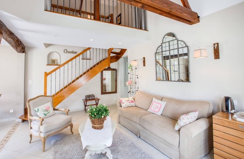 Marcey-les-Greves Hotel | La Ramade