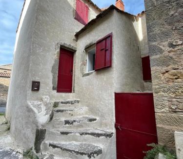 Les Costes-Gozon House | La Raspelle