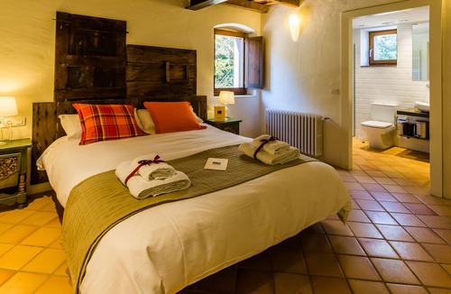 Sant Feliu de Pallerols Bed & Breakfast | La Rectoria De Sant Miquel De Pineda