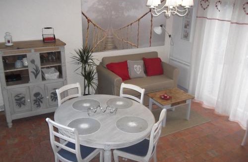 Marly-Gomont House | La Reine des Prés