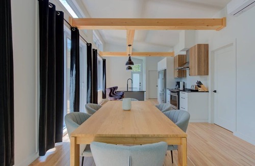 Pont-Rouge Ski Chalet | La Relâche | Nature & Relaxation | Pet Friendly
