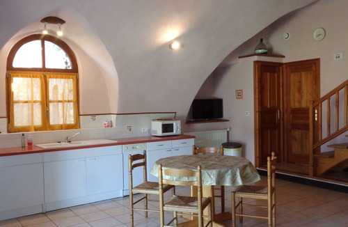 Saint-Andre-de-Vezines House | LA REMISE, small house in the heart of an old farmhouse
