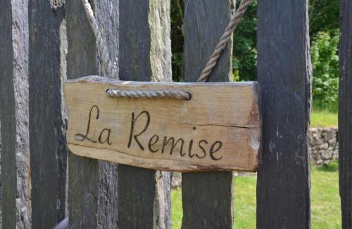 Mortagne-sur-Sevre House | La Remise 4 étoiles