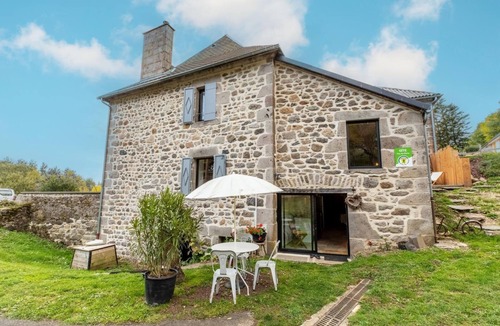 Chambon-sur-Lac House | La Renardière - Chambon SUR LAC