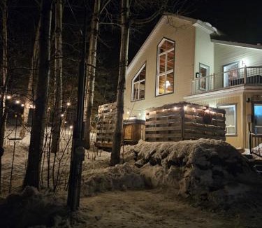Les Eboulements Ski Chalet | La Renardière des Monts