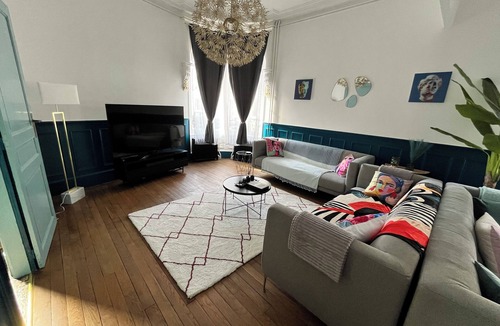 Neufchateau House | La Renardière