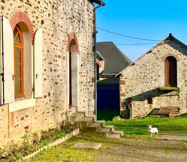 Neuvy-en-Champagne Apartment | La Renaudière - Cadre unique en Campagne - 10 pers