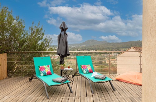 Ollioules Apartment | La Restanque - Appt climatisé