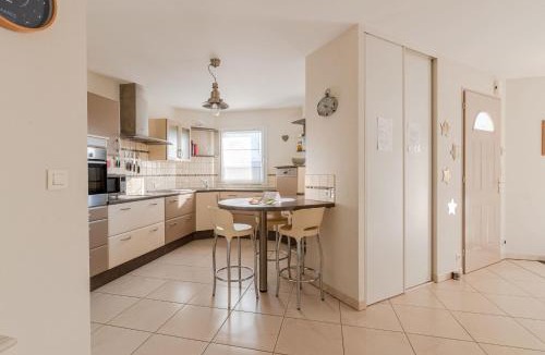 Les Moutiers-en-Retz House | La Retzienne - Parking - Jardin