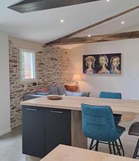 Andouque House | La rivale