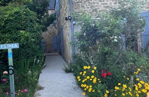 Veyrignac House | La Riviere Esperance