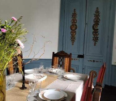 Saint-Cyr-en-Pail House | la Robiniere pour 2 a 20 personnes