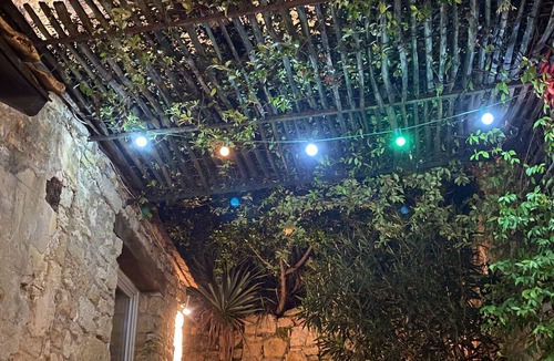 La Roque-Gageac House | "LA ROCA" charming village house