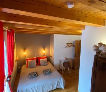 Villar-d'Arene House | La Roche Meane