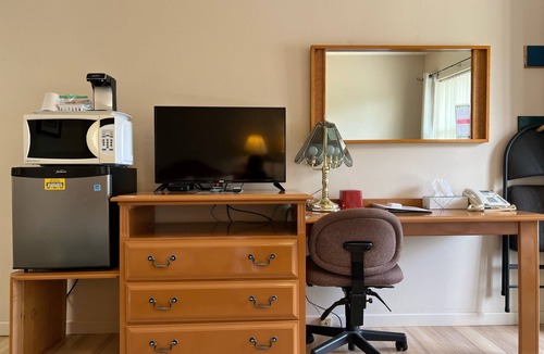 Edmundston Hotel | La Roma Motel