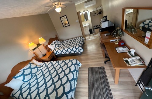 Edmundston Hotel | La Roma Motel