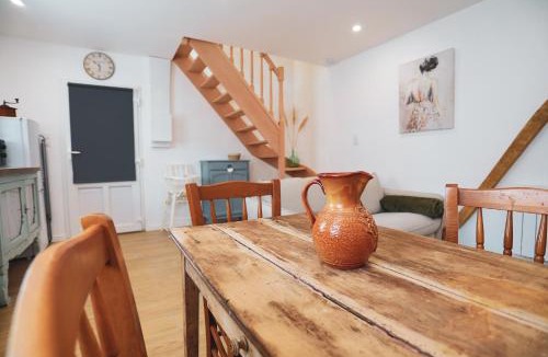 Arrest House | La romance de Laura