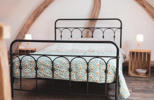 Arrest House | La romance de Laura