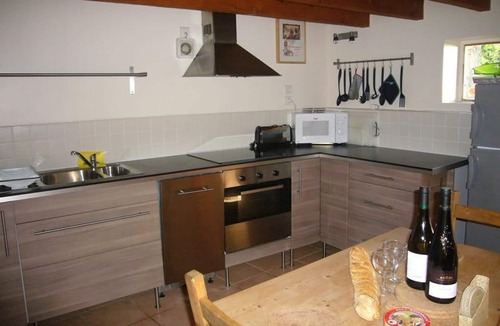 Saint-Juire-Champgillon House | La Roseraie, delightful cottage for 2 with large pool.