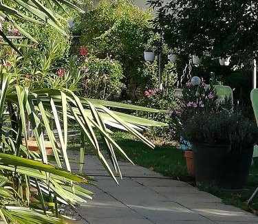 Chabournay Bed & Breakfast | la Rosaliere