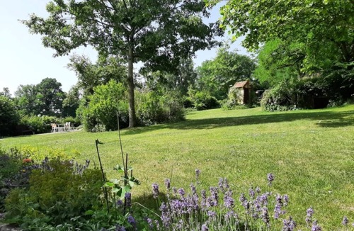Le Chatelet House | La rose, a country house in the heart of nature