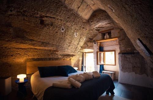 Doue-la-Fontaine House | La Rose Bleue