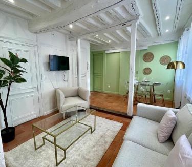 Quartier Saint-Marc - Croix de Pierre - Saint-Nicaise Apartment | La Rose de Vert