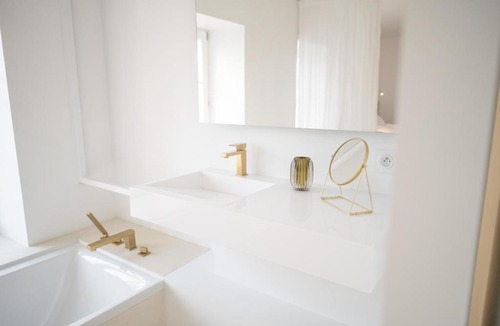 Gray Bed & Breakfast | La Rose du Cèdre