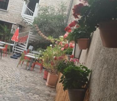 Pierrelaye Bed & Breakfast | La Rose