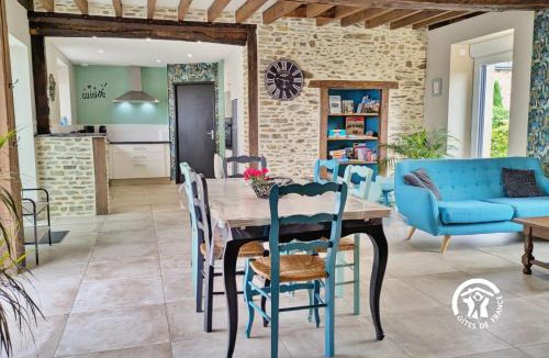Cosse-le-Vivien House | La Rose Trémière, 6 personnes