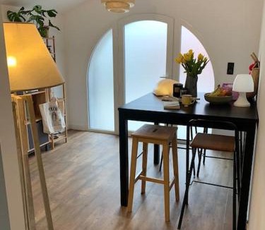 Parentis-en-Born Apartment | La Rose Trémière