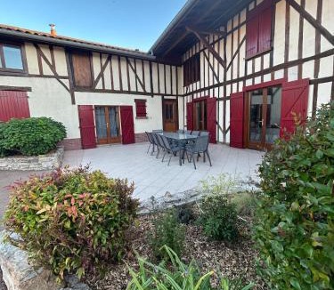 Giffaumont-Champaubert House | La Roselière du Der