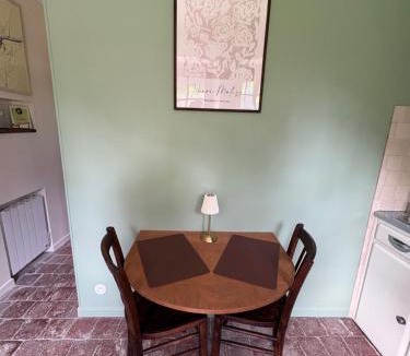 Quingey House | La Roseraie de Malpas