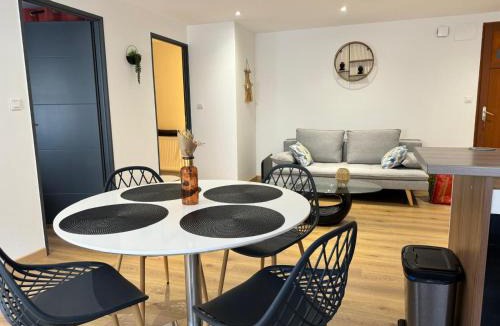 Epinal House | La Roseraie