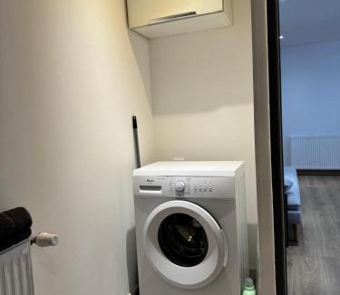 Epinal House | La Roseraie