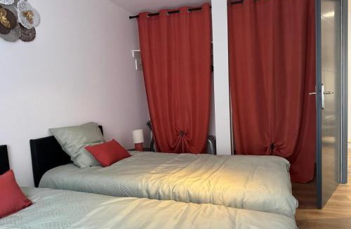 Epinal House | La Roseraie