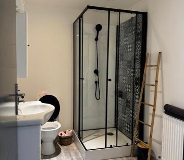 Epinal House | La Roseraie