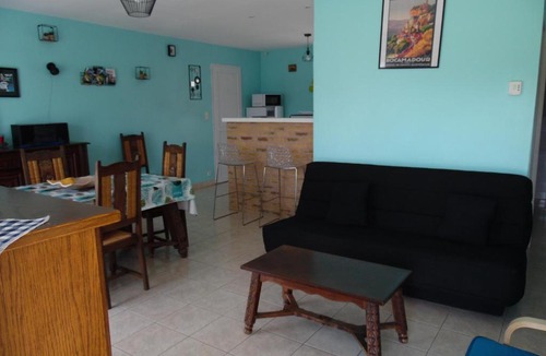 Creysse Apartment | la roseraie