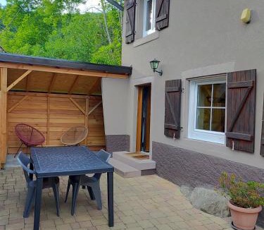 Freland House | la roseraie