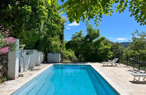 Roquedur House | La Roseraie - Gite avec piscine en Cévennes