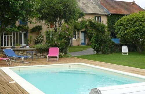 Genouillac House | LA Roseraie - Saint-angel