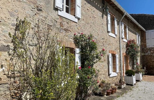 Durfort House | La Roseraie superb gîte* sleeps 7