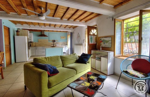 Vaulx En Velin Village Apartment | La Roue Avant - VAULX EN VELIN