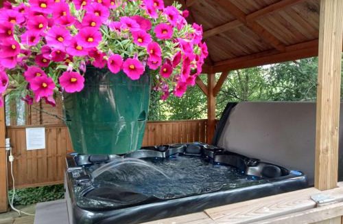 Saint-Priest-des-Champs House | La Roulotte du Parc